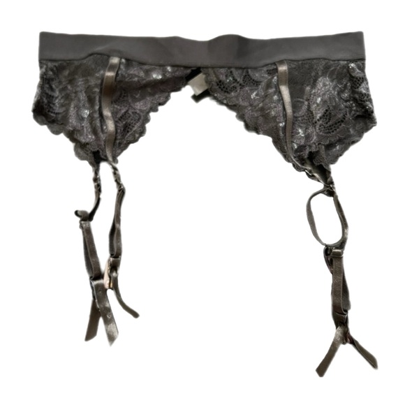 Fredericks of Hollywood Black Lace Garter Belt - S - Picture 1 of 5